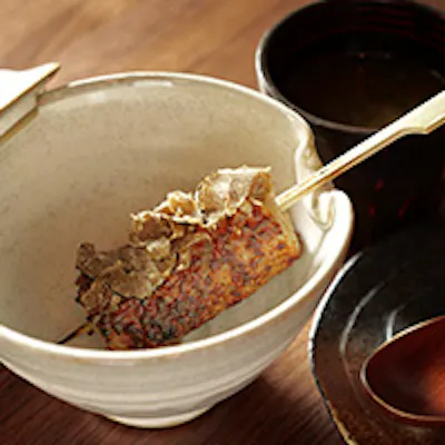 こだわりの焼き鳥とワインを堪能