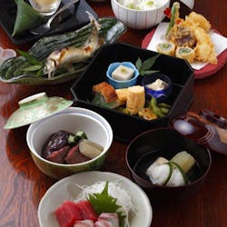 京料理 西陣 齊 阿うん キョウリョウリ ニシジン セイ アウン 堀川今出川 京料理 会席料理 一休 Comレストラン