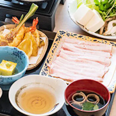 厳選された肉と魚をご用意