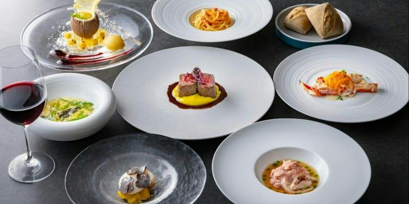 The Garden Brasserie & Bar�^�n�C�A�b�g���[�W�F���V�[�����x�C