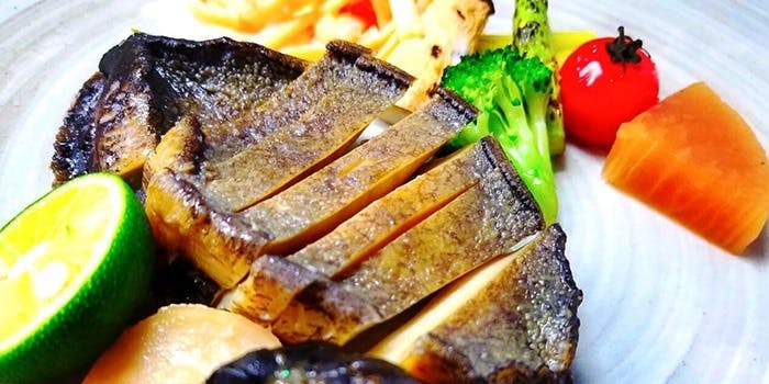 ＴＳＵＫＩＭＩＳＯ（月見草）