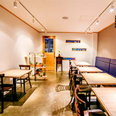 ナチュラルな雰囲気の素敵な店内