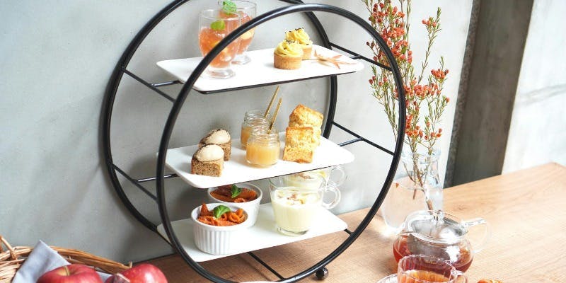 【アフタヌーンティー】りんごとさつまいもスイーツを存分に堪能＋サプライズ演出可能（12：00）