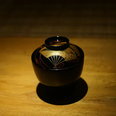 喧騒を抜けて静の世界へ