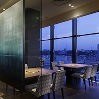 上品でエレガントな空間で厳選焼肉を