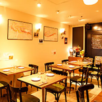 気軽に利用できる明るい店内