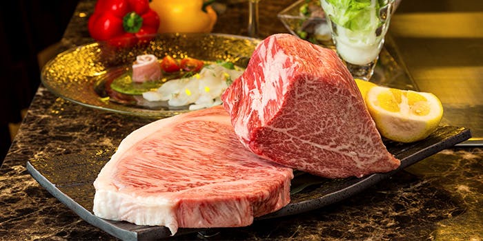 カジュアル鉄板焼ステーキ DABU DABU（ダブダブ）