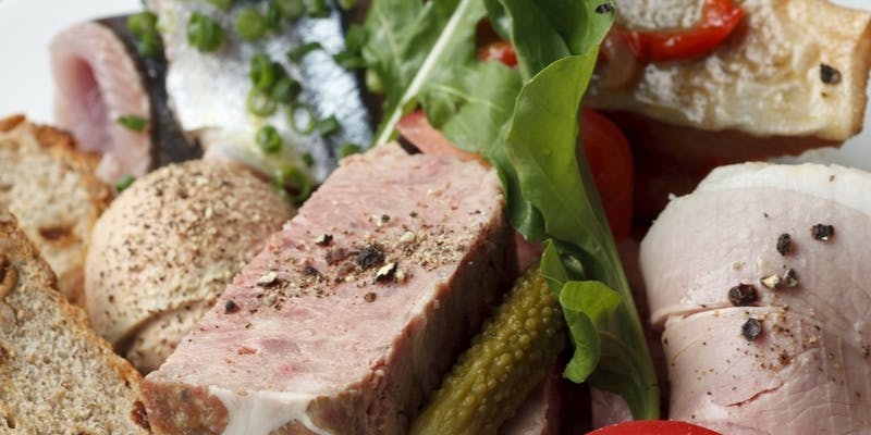 【ディナー】パスタや特大サラダなど全7品   ＋スパークリング含む2時間飲み放題