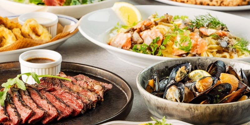 【プレミアムコース】選べるピッツァ、熟成生ハム、ムール貝、フリット、パスタ等＋1ドリンク