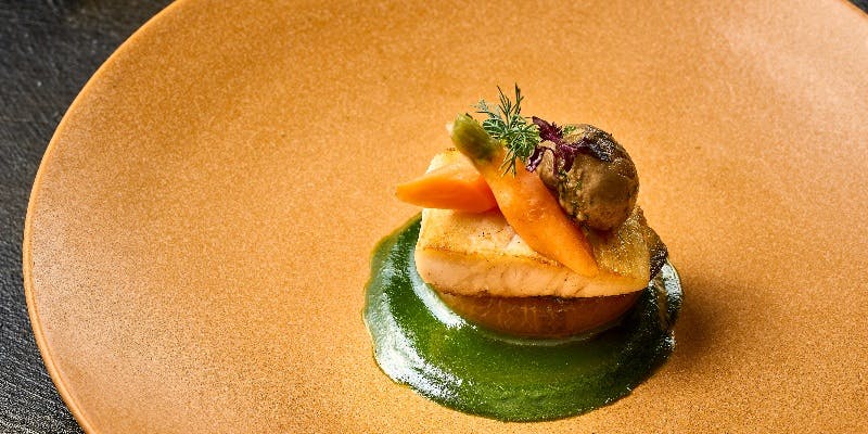 【DINNER Crepuscule】メインは旬の魚と黒毛和牛サーロインなど全7品