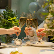 Champagne/Sparkling