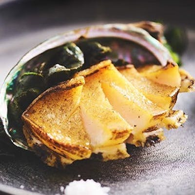 音と香りを味わう鉄板焼レストラン