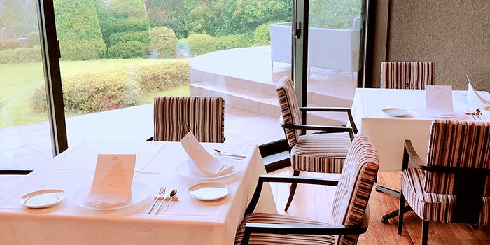 the salon 伊豆高原 Hotels＆Resort The dinning／the salon 伊豆高原 Hotels＆Resort - 画像1