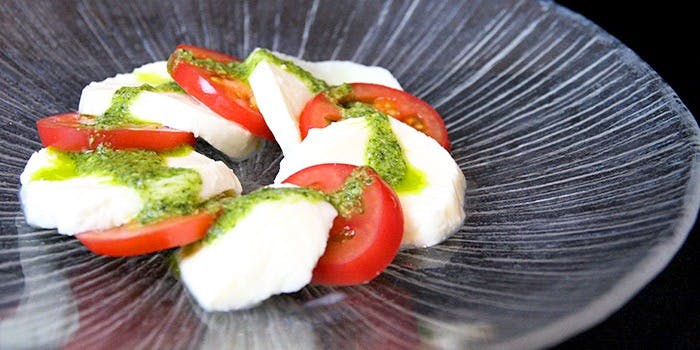 丸の内の夜景が綺麗にディナーでフレンチが楽しめるおすすめレストラン15選 一休 Comレストラン