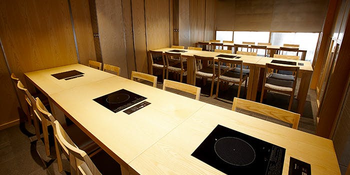 記念日におすすめのレストラン・香水亭 新橋店の写真1
