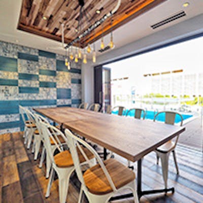 テラスのあるオシャレ空間で優雅なひと時