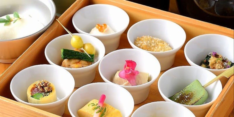 【お昼の会席】9種が彩る＜上・福ぶくばこ会席＞（半個室）