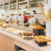 Terrace and Table/ホテルメトロポリタン 川崎