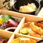 豆家別邸鮪とおとうふしびかま本店