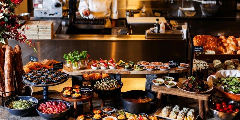 RISTORANTE&BAR EVOLTA�^�O��K�[�f���z�e���_�{�O���̓m�v���~�A