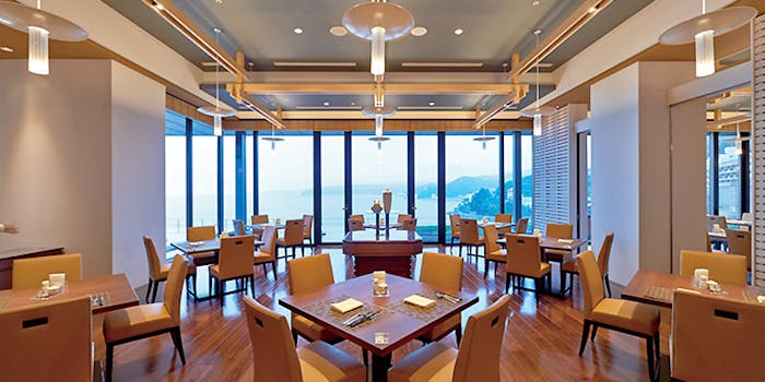 オリーヴァ トウキュウハーヴェストクラブアタミイズサン Oli Va 熱海 ブッフェ 一休 Comレストラン