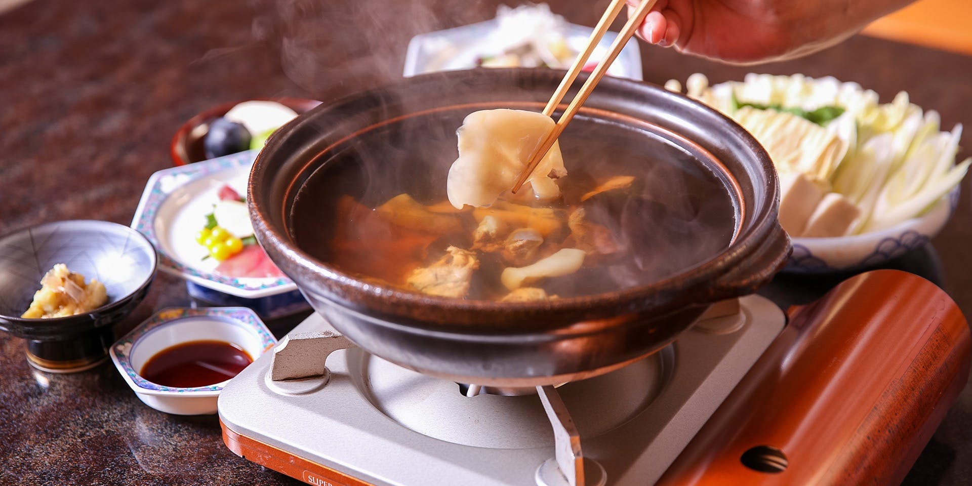 すっぽん料理 円亭（まどかてい）