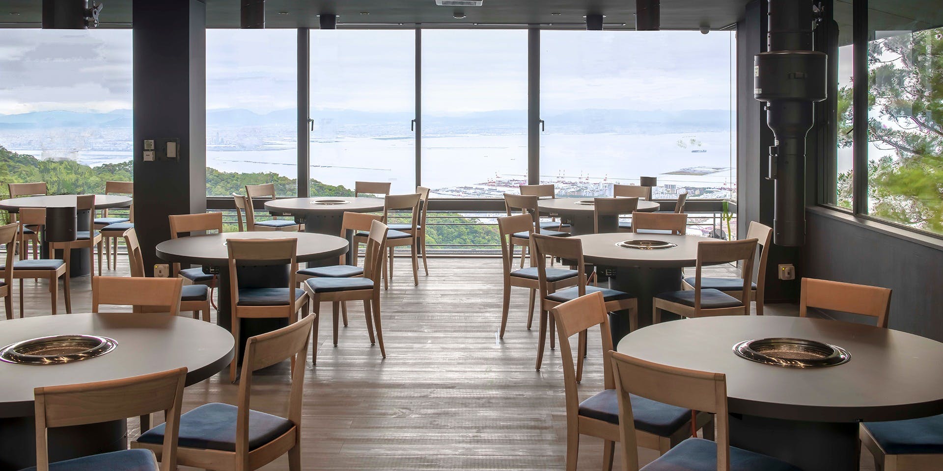 空のダイニング（【旧店名】六甲山サイレンスリゾート グリル）