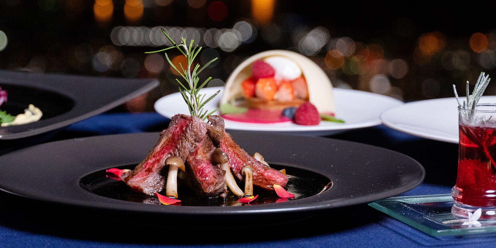 空のダイニング（【旧店名】六甲山サイレンスリゾート グリル）