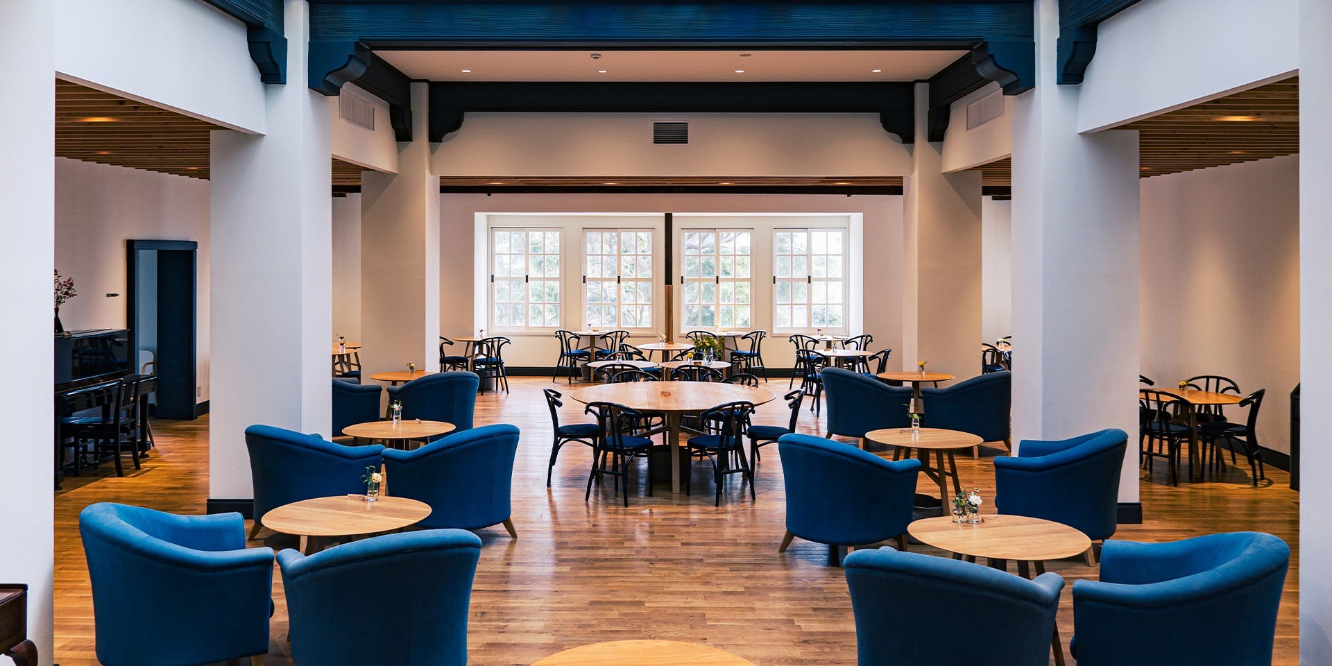 六甲山サイレンスリゾート カフェテリア（ROKKOSAN SILENCE RESORT CAFETERIA）