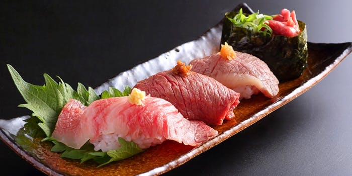 肉卸 萬野屋 別邸（マンノヤ）