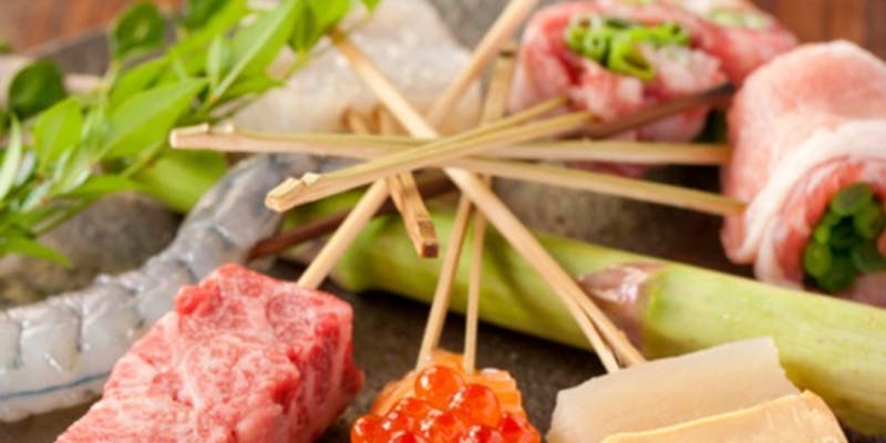 黒毛和牛サーロインと天使の海老から始まる季節の極上串コース