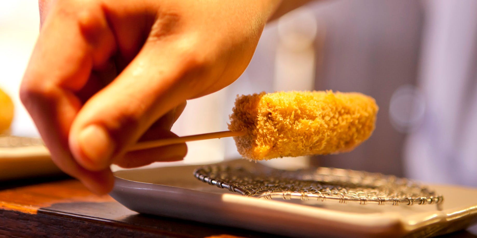 東京恵比寿 串亭 大名古屋ビルヂング3階