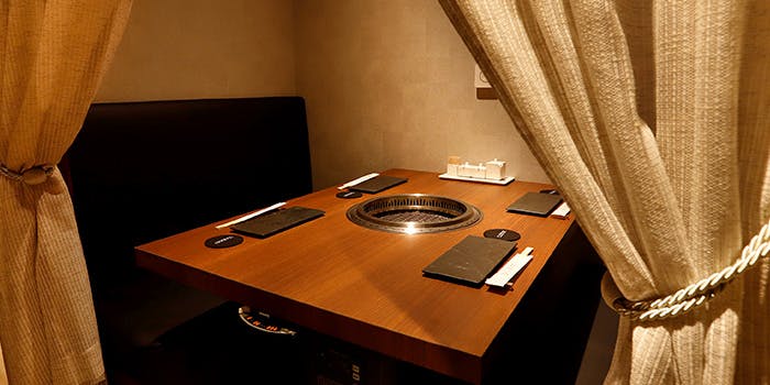 個室焼肉itadaki 馬車道 個室確約 2時間飲み放題付 12月 厚切りシャトーブリアンや希少部位を堪能 忘年会コース 松 ディナー プラン メニュー 一休 Comレストラン 個室焼肉itadaki 馬車道 個室確約 2時間飲み放題付 12月 厚切りシャトーブリアンや希少部位を堪能 忘年会コース 松 ディナー プラン メニュー 一休 Comレストラン