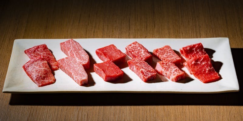 【おまかせコースA】厳選された赤身肉（即予約用※5～6名席限定）