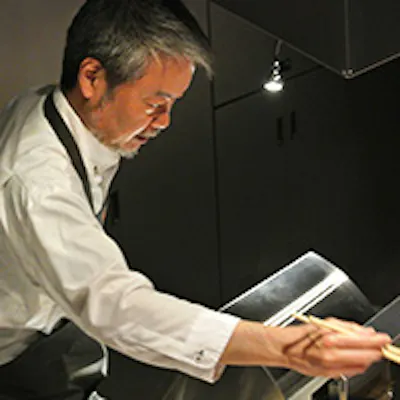趣味は料理と掃除 食材を丁寧に洗うのがシェフのストレス解消です
