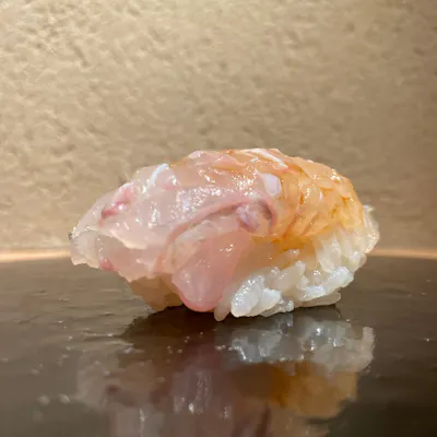 店主自らのセンスが光る至高の鮨