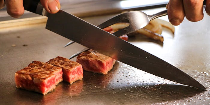 宮崎尾崎牛 鉄板焼き 吟 梅田ヒルトンプラザウエスト