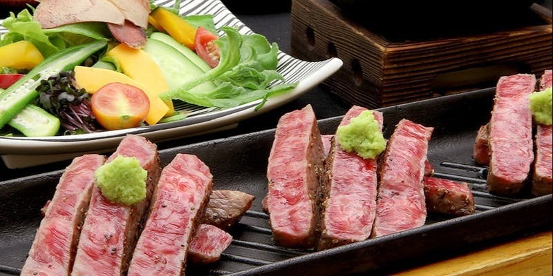 【ロースステーキの肉割烹コース】前菜、牛鍋など全10品（2名～個室可）