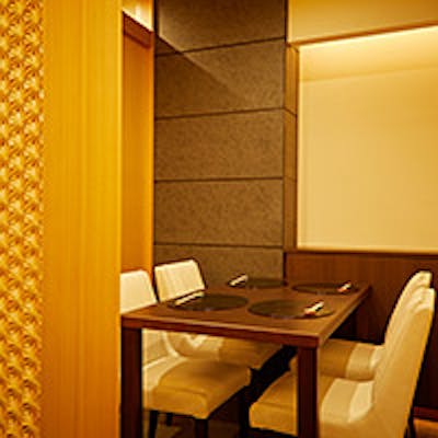 洗練された上質な和モダンの空間