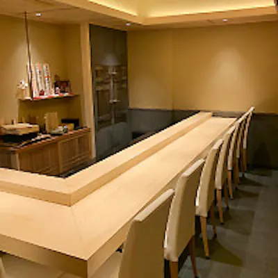 シンプルで温かみのある上質な空間