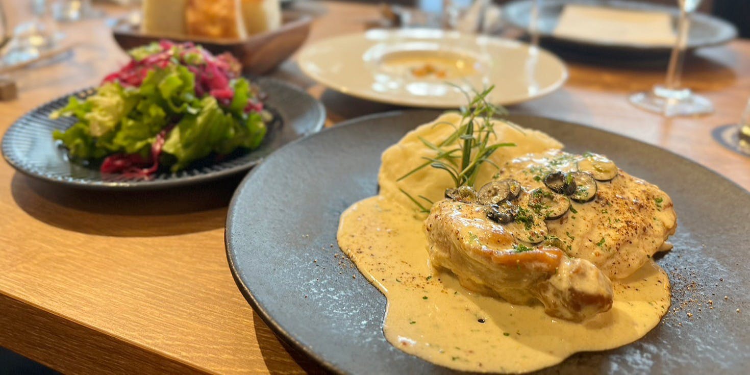 AU GAMIN DE TOKIO table（旧店名：TRATTORIA MODE ） (オー