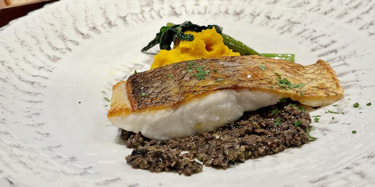 AU GAMIN DE TOKIO table（オー・ギャマン・ド・トキオ ターブル【旧店名】トラットリア モード）