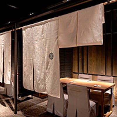 日本各地の里山から届く旬の素材をいかした月替わりコースをご提供する、ZEN HOUSEの会食プラン