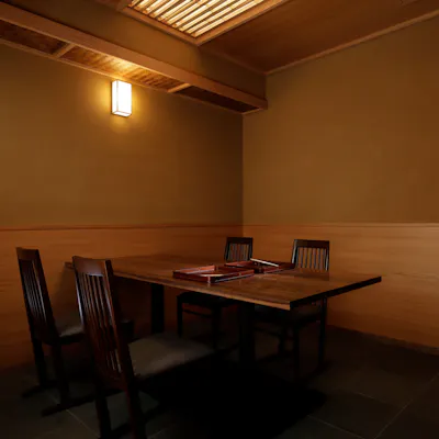 数寄屋造りの落ち着いた空間