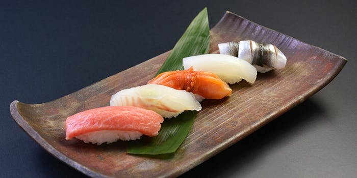 ディナー 鮨 以とう 一貫 スシ イトウ イッカン セルリアンタワートウキュウホテル セルリアンタワー東急ホテル 寿司 一休 Comレストラン