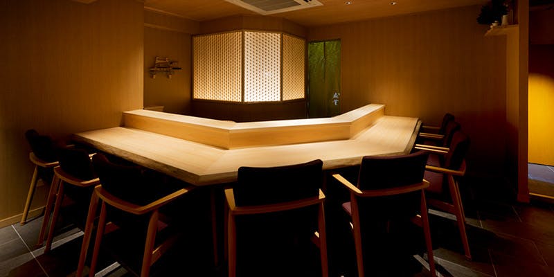 鮨 麻葉（スシ アサバ） 1枚目