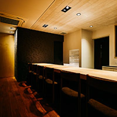 清潔感あふれるスタイリッシュな空間