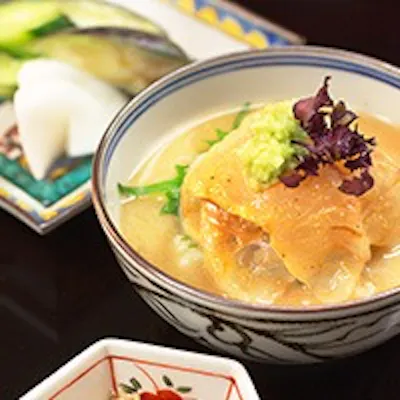 名物鯛茶漬けをはじめ繊細な料理をご堪能下さい