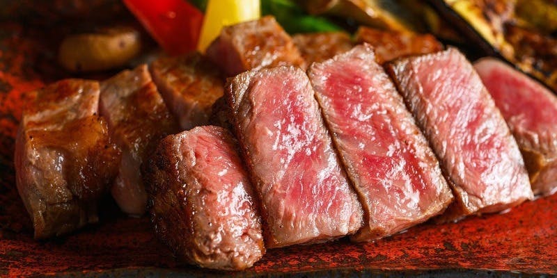 神戸牛ステーキ　食べ比べディナーコース（極上赤身50g＆別希少部位50g）