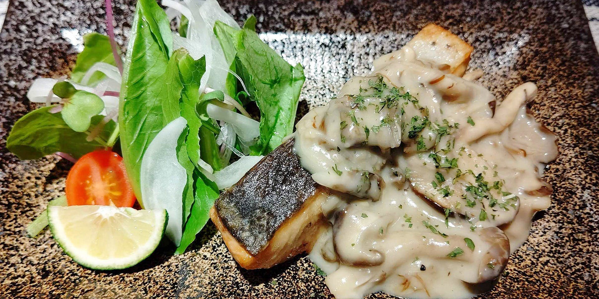 酒肴 和ろく（シュコウ ワロク）